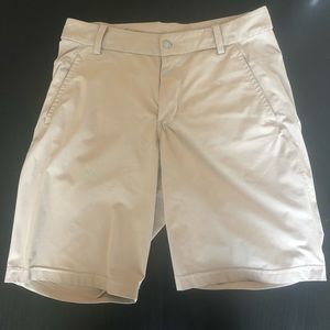Lululemon Men’s Commission Khaki shorts